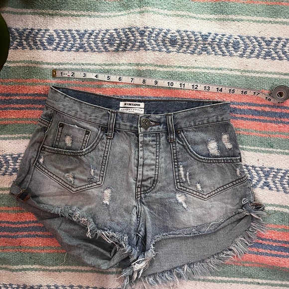 One Teaspoon Shorts - Picture 4 of 6